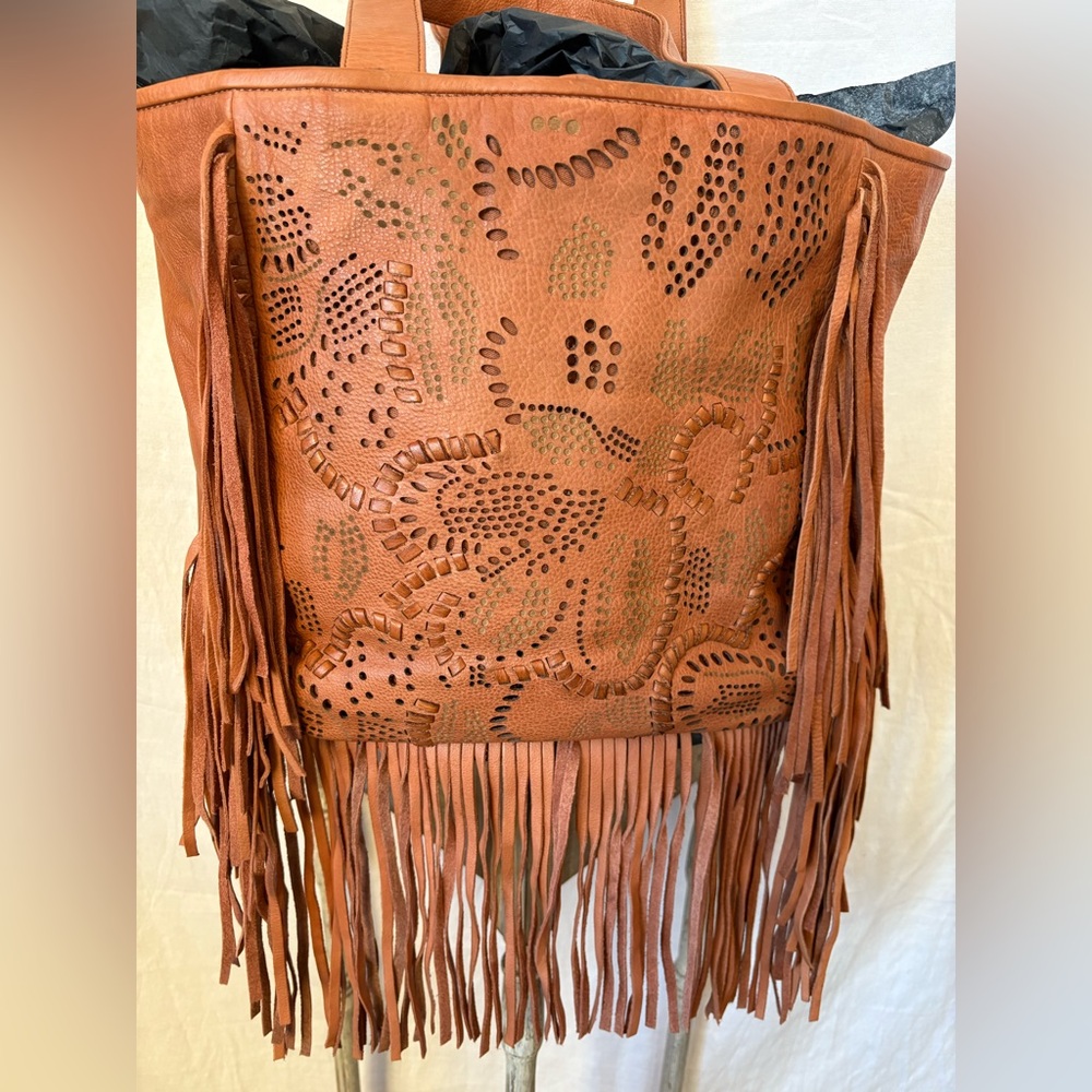 Frye Vivian Fringed Leather Tote Bag - Picture 5 of 16